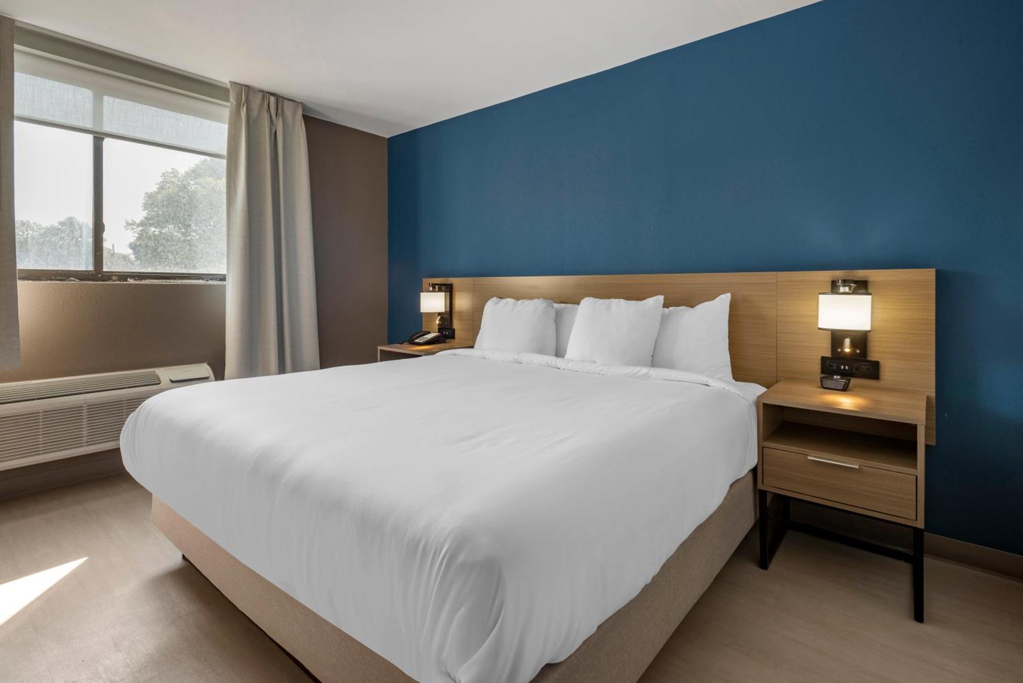 Comfort Inn Philadelphia International Airport West Честер Экстерьер фото