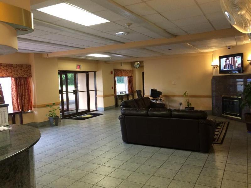 Comfort Inn Philadelphia International Airport West Честер Экстерьер фото