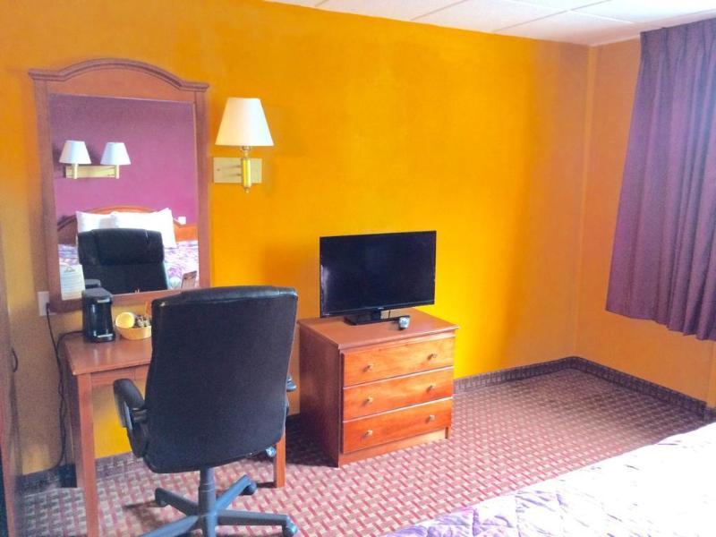 Comfort Inn Philadelphia International Airport West Честер Экстерьер фото