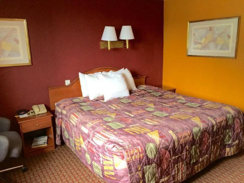 Comfort Inn Philadelphia International Airport West Честер Экстерьер фото