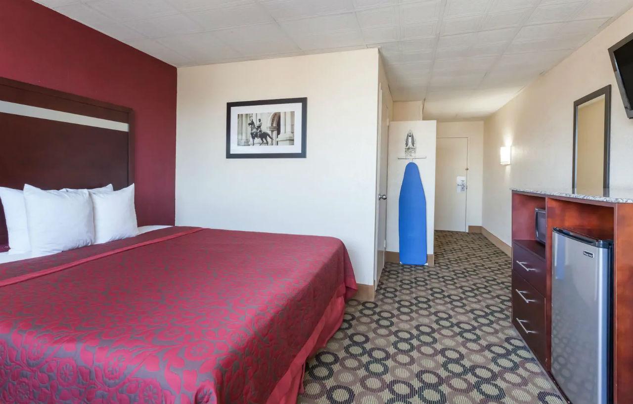 Comfort Inn Philadelphia International Airport West Честер Экстерьер фото